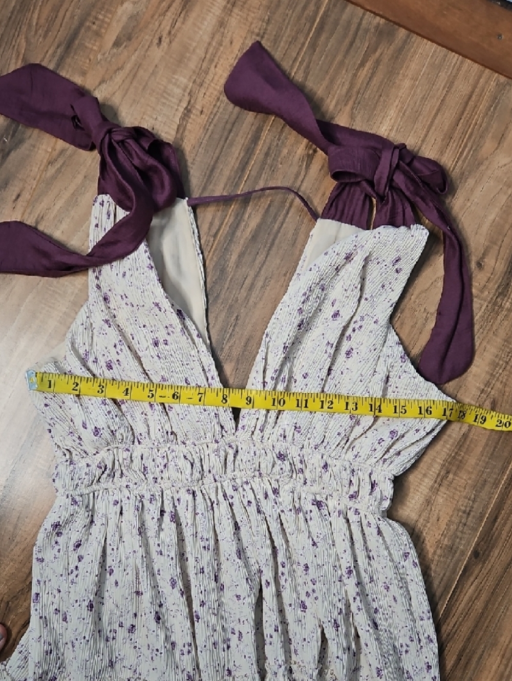 Storia Women’s Cream Lavender Floral Tiered Maxi Dress with Deep V Neck Large - Picture 7 of 10